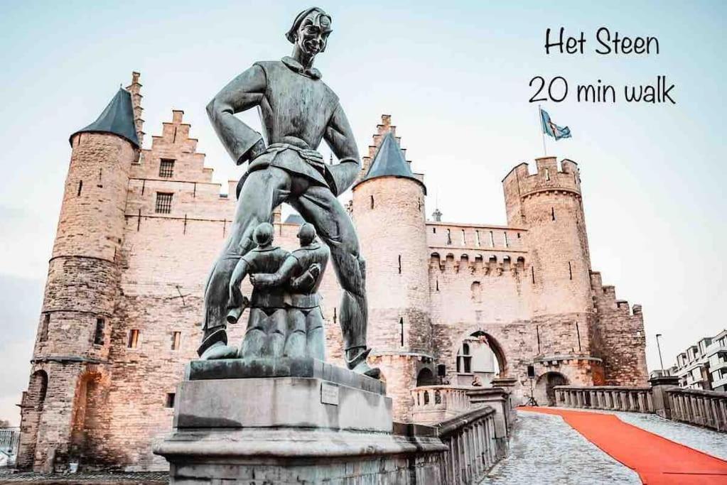 Private In * Antwerp